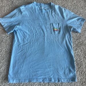 Vinyard Vines Men’s T shirt.